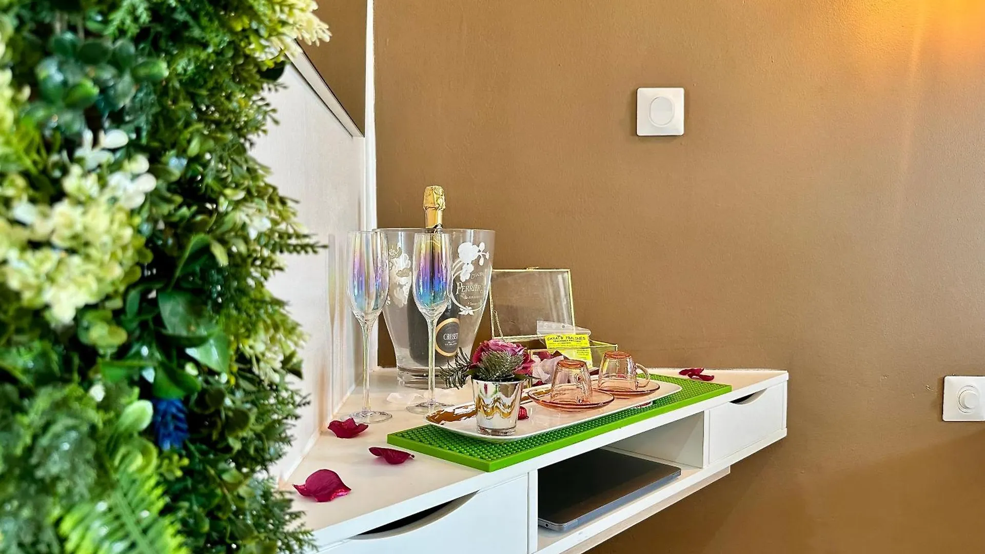 150 De Grey Studio Pour 2 Avec Spa, Vue Sur Mer La Trinite Aparthotel